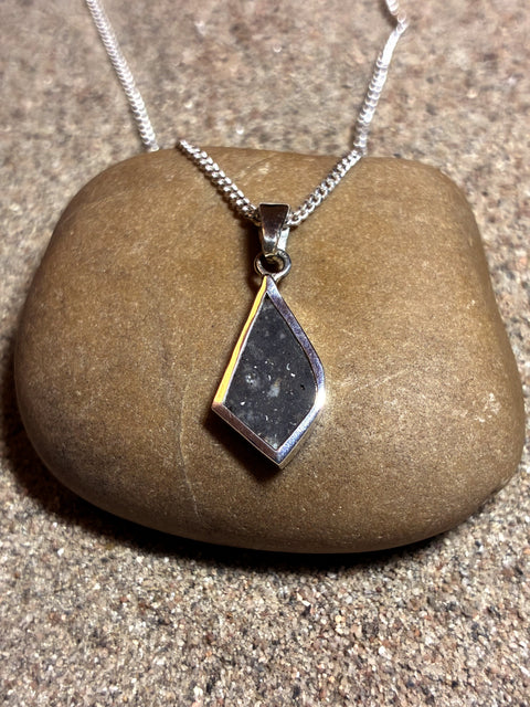 Sidera Lunar Pendant No. 08, Grand 0,24 g, Vorderseite