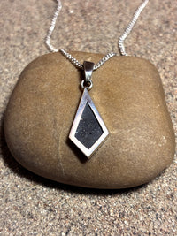 Sidera Lunar Pendant No. 10, Grand 0,24 g, Rueckseite