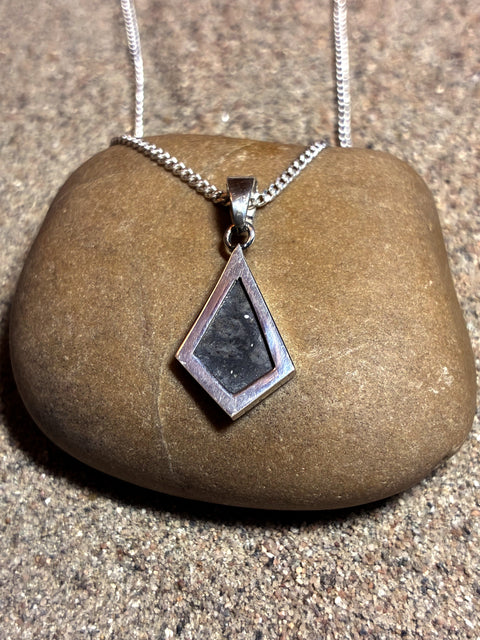 Sidera Lunar Pendant No. 02, Grand 0,26 g, Rueckseite